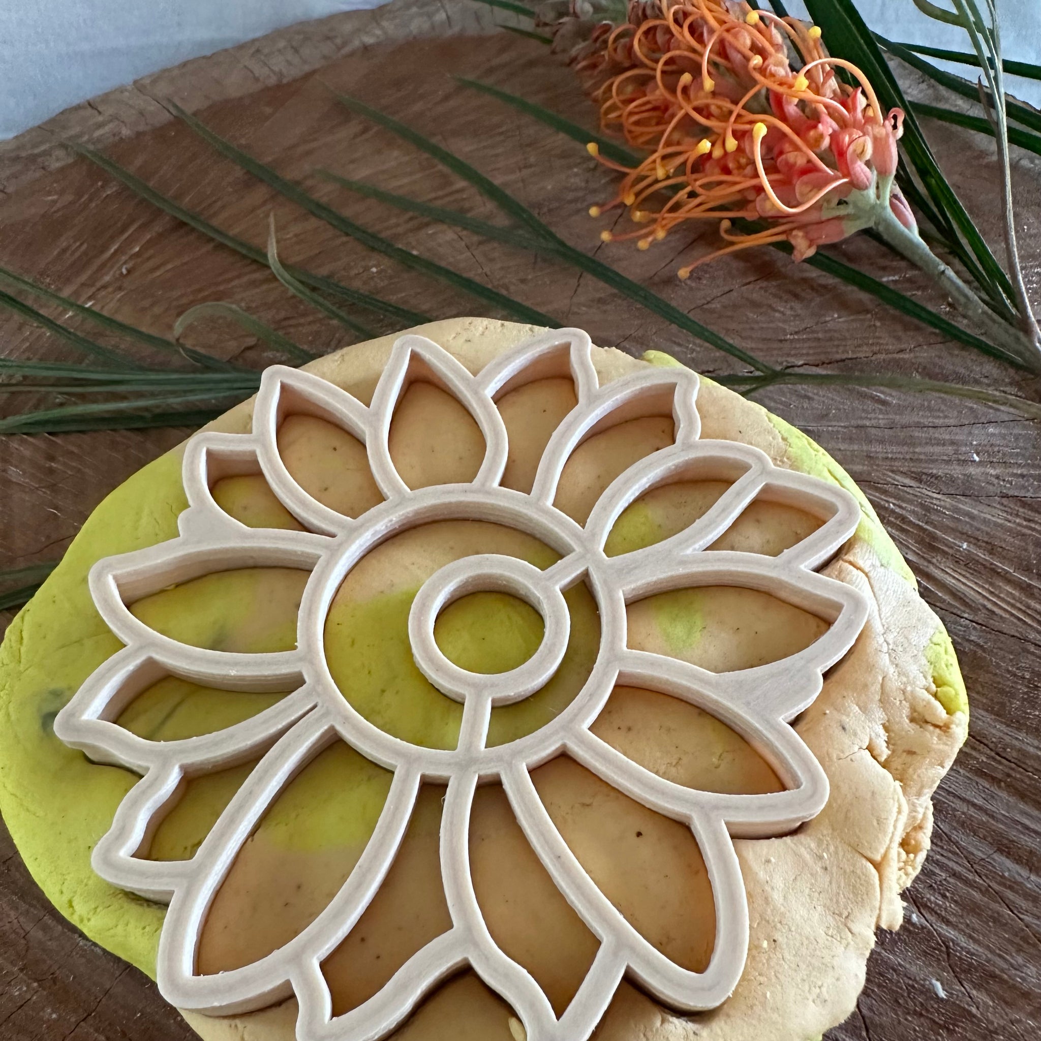 Sunflower Eco Cutter